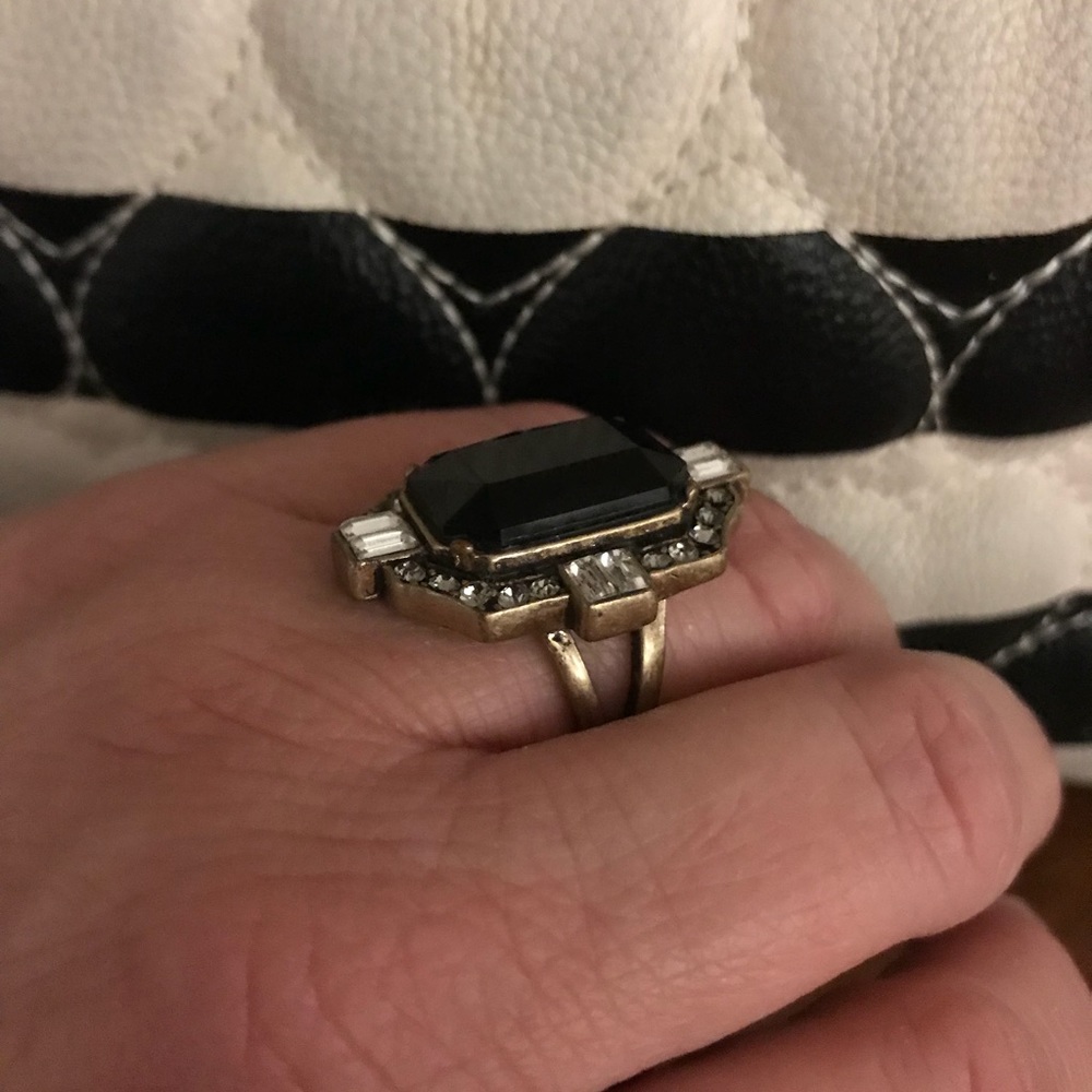 Statement Ring - Picture 3 of 3